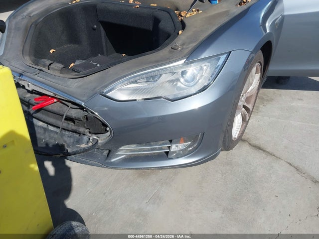 Продаж на аукціоні авто 2014 Tesla Model S P85, vin: 5YJSA1H19EFP33391, номер лоту: 44961258