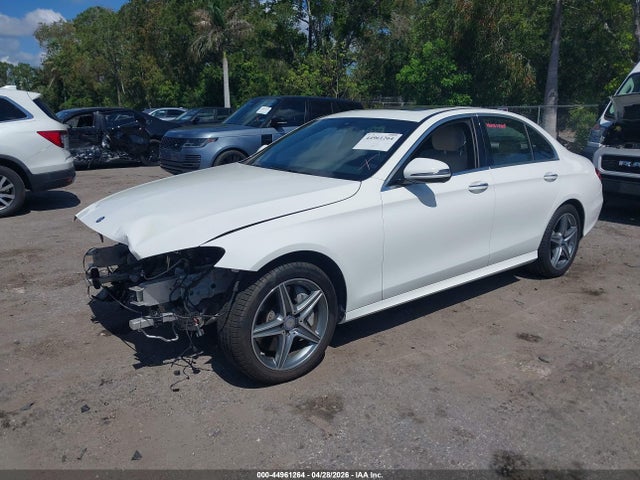 44961264 :رقم المزاد ، WDDZF4KB3HA018287 vin ، 2017 Mercedes-benz E 300 4matic مزاد بيع
