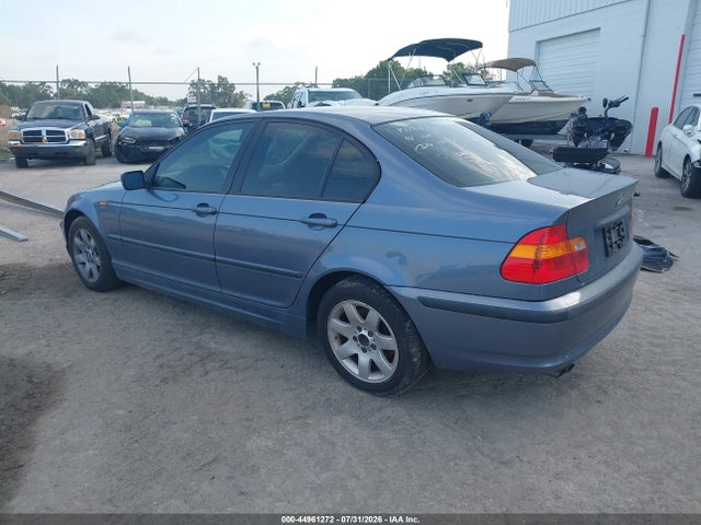 44961272 :رقم المزاد ، WBAEV33495KW19938 vin ، 2005 Bmw 325i مزاد بيع