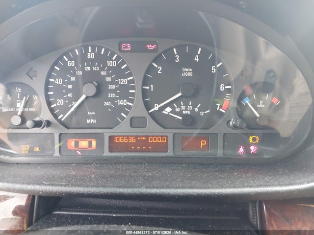 44961272 :رقم المزاد ، WBAEV33495KW19938 vin ، 2005 Bmw 325i مزاد بيع