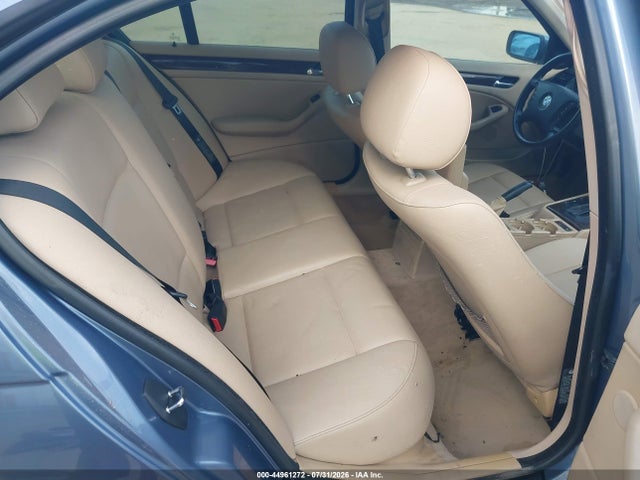 44961272 :رقم المزاد ، WBAEV33495KW19938 vin ، 2005 Bmw 325i مزاد بيع