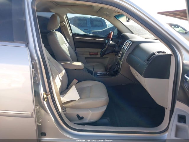 2006 Chrysler 300 Touring მანქანა იყიდება აუქციონზე, vin: 2C3KA53G36H205770, აუქციონის ნომერი: 44961388