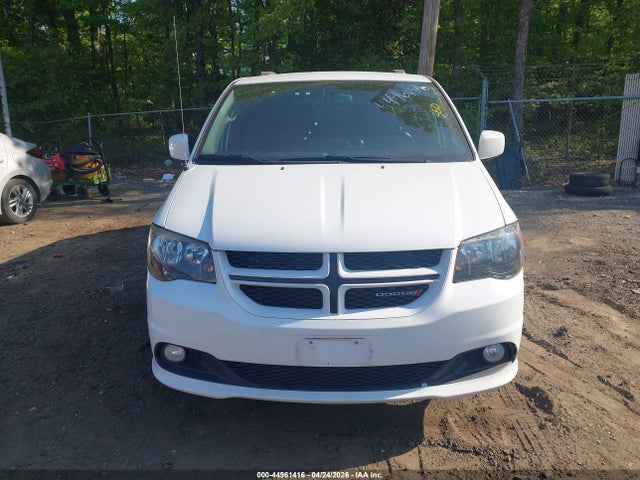 2017 Dodge Grand Caravan Gt მანქანა იყიდება აუქციონზე, vin: 2C4RDGEG7HR606827, აუქციონის ნომერი: 44961416