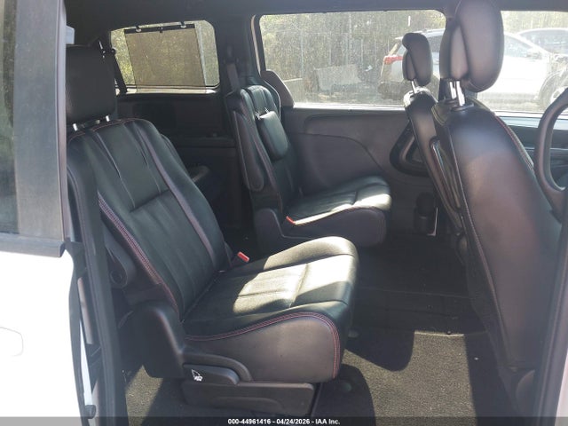 2017 Dodge Grand Caravan Gt მანქანა იყიდება აუქციონზე, vin: 2C4RDGEG7HR606827, აუქციონის ნომერი: 44961416