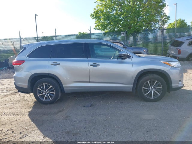 5TDJZRFH1HS403750 Toyota Highlander Xle