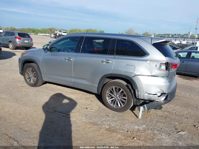 5TDJZRFH1HS403750 Toyota Highlander Xle