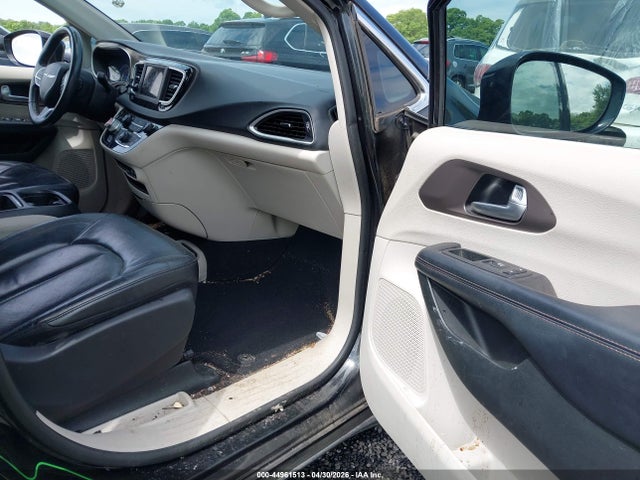 2018 Chrysler Pacifica Touring L მანქანა იყიდება აუქციონზე, vin: 2C4RC1BG2JR277349, აუქციონის ნომერი: 44961513