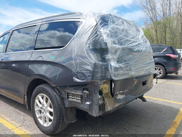 44961515 :رقم المزاد ، 2C4RC1DGXMR513618 vin ، 2021 Chrysler Voyager Lxi مزاد بيع