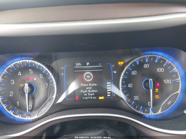 44961515 :رقم المزاد ، 2C4RC1DGXMR513618 vin ، 2021 Chrysler Voyager Lxi مزاد بيع