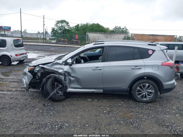 JTMRJREV8JD216668 Toyota Rav4 Hybrid Le