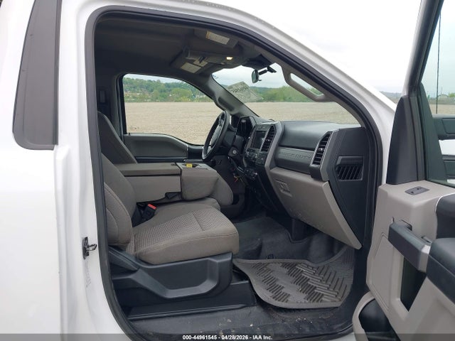44961545 :رقم المزاد ، 1FDUF5GNXLDA06427 vin ، 2020 Ford F-550 Chassis Xlt مزاد بيع