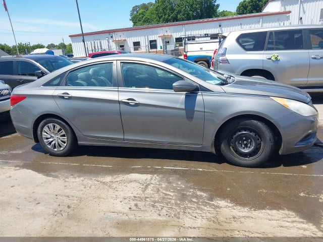 2012 Hyundai Sonata Gls მანქანა იყიდება აუქციონზე, vin: 5NPEB4AC2CH436517, აუქციონის ნომერი: 44961575