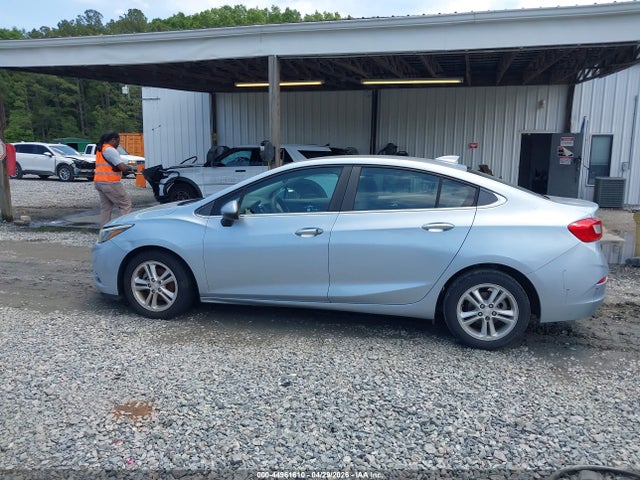2017 Chevrolet Cruze Lt Auto მანქანა იყიდება აუქციონზე, vin: 1G1BE5SM2H7173487, აუქციონის ნომერი: 44961610