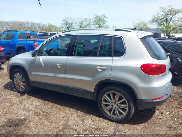 Продажа на аукционе авто 2012 Volkswagen Tiguan Se, vin: WVGBV7AX6CW571486, номер лота: 44961622