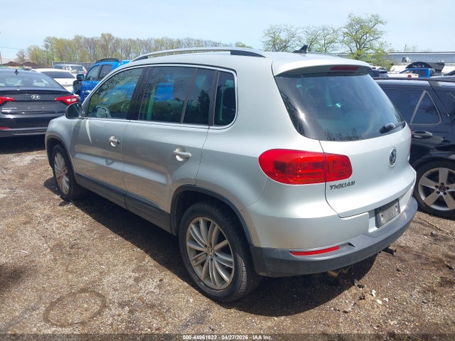 Продажа на аукционе авто 2012 Volkswagen Tiguan Se, vin: WVGBV7AX6CW571486, номер лота: 44961622