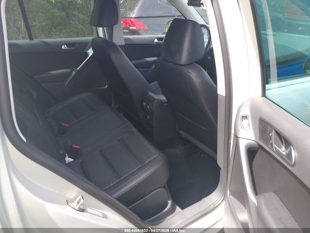 Продажа на аукционе авто 2012 Volkswagen Tiguan Se, vin: WVGBV7AX6CW571486, номер лота: 44961622