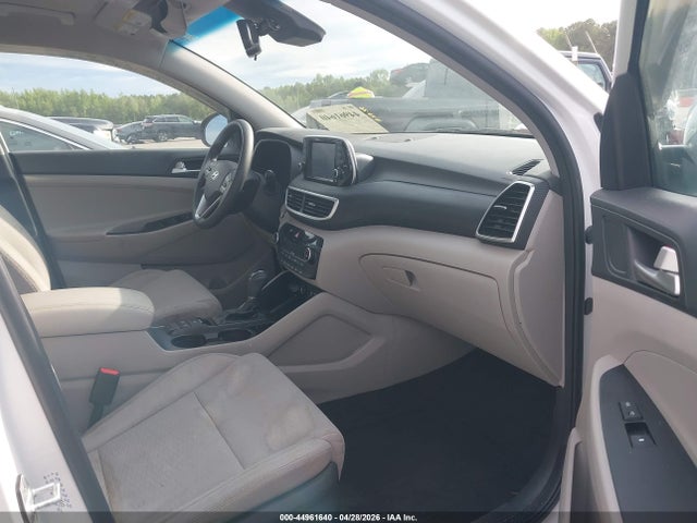 44961640 :رقم المزاد ، KM8J33AL7KU980243 vin ، 2019 Hyundai Tucson Sel مزاد بيع