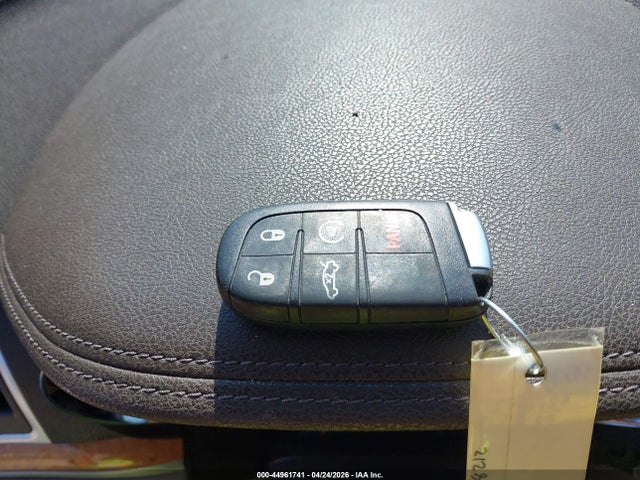 2014 Chrysler 300c მანქანა იყიდება აუქციონზე, vin: 2C3CCAEG1EH249124, აუქციონის ნომერი: 44961741