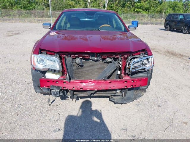 2014 Chrysler 300c მანქანა იყიდება აუქციონზე, vin: 2C3CCAEG1EH249124, აუქციონის ნომერი: 44961741