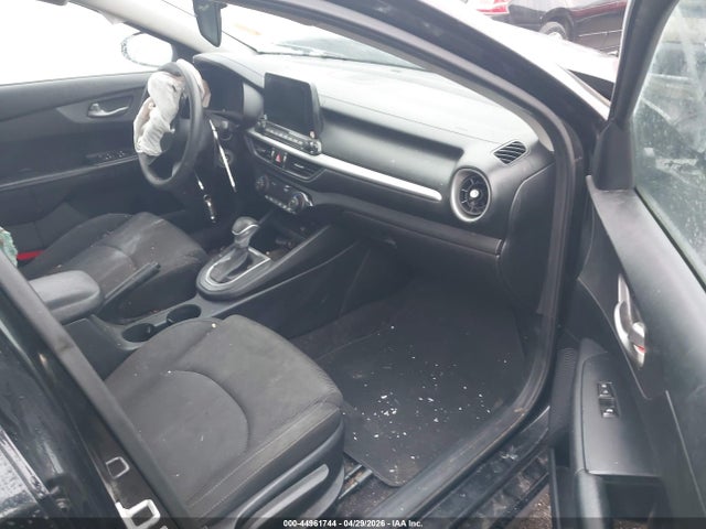 2019 Kia Forte Lxs მანქანა იყიდება აუქციონზე, vin: 3KPF24AD5KE083058, აუქციონის ნომერი: 44961744