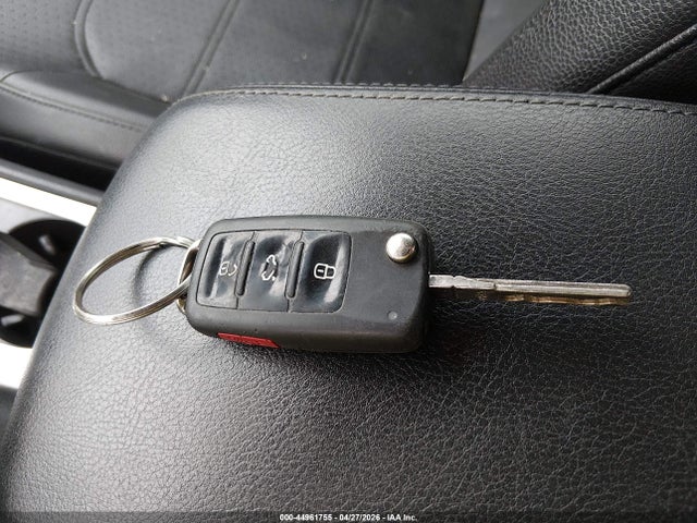 Aukcja sprzedaży 2013 Volkswagen Passat 2.5l Se, vin: 1VWBP7A30DC047732, numer aukcji: 44961755