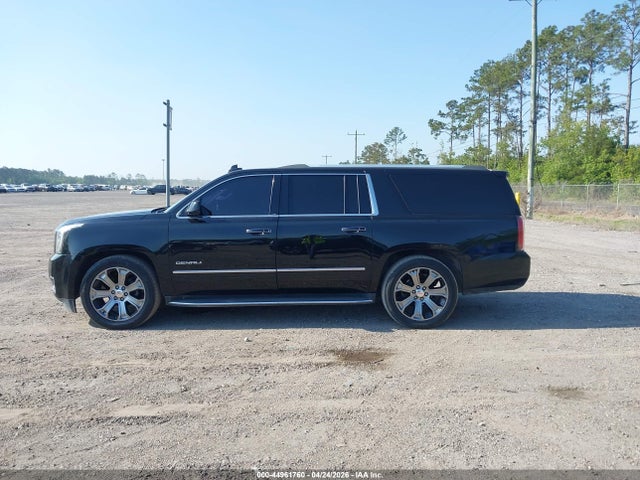 2017 Gmc Yukon Xl Denali მანქანა იყიდება აუქციონზე, vin: 1GKS2HKJ7HR229259, აუქციონის ნომერი: 44961760