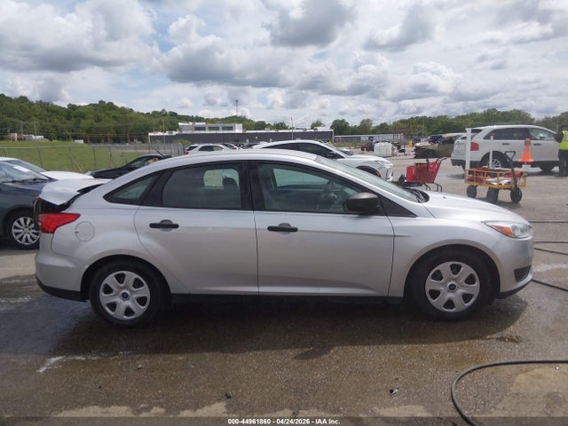 Aukcja sprzedaży 2015 Ford Focus S, vin: 1FADP3E20FL357233, numer aukcji: 44961860