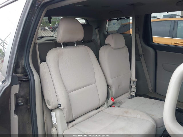 Продаж на аукціоні авто 2015 Kia Sedona Lx, vin: KNDMB5C12F6038090, номер лоту: 44961884
