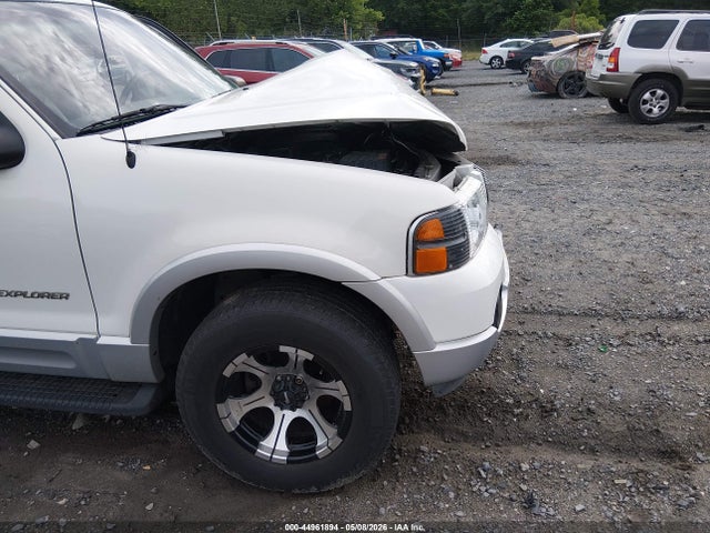Auction sale of the 2002 Ford Explorer Limited, vin: 1FMDU75W12ZA95710, lot number: 44961894