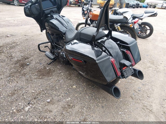 Продажа на аукционе авто 2024 Harley-davidson Flhx, vin: 1HD1KB717RB621924, номер лота: 44961896