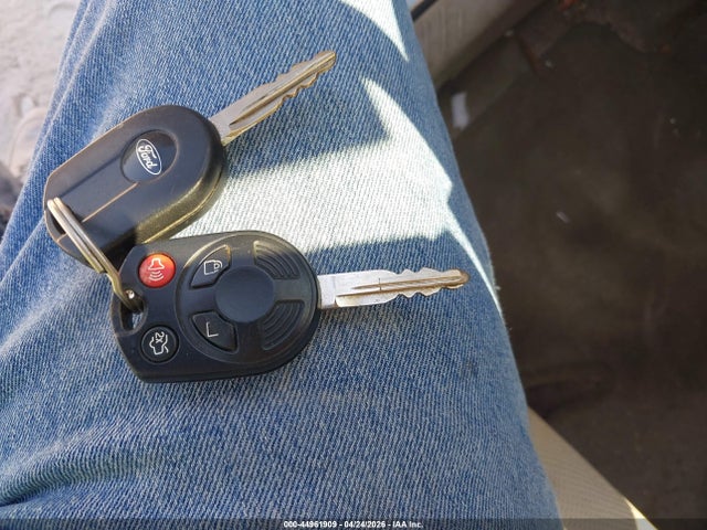44961909 :رقم المزاد ، 1FMCU93Z78KC70449 vin ، 2008 Ford Escape Xlt مزاد بيع