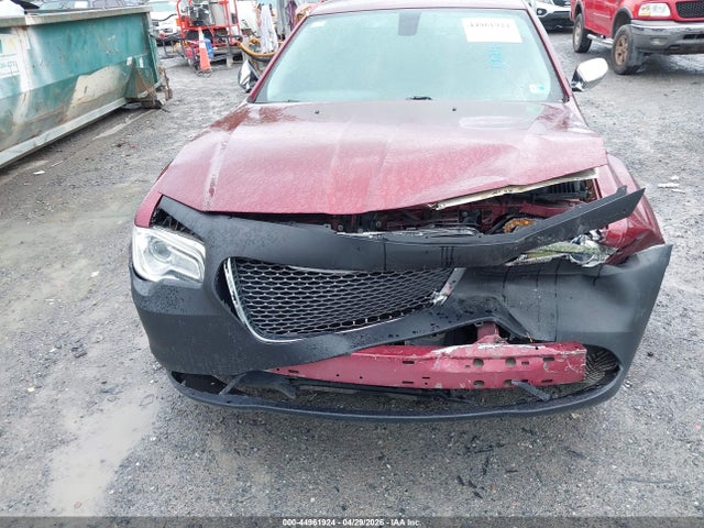 2016 Chrysler 300c Awd მანქანა იყიდება აუქციონზე, vin: 2C3CCAKG2GH111471, აუქციონის ნომერი: 44961924