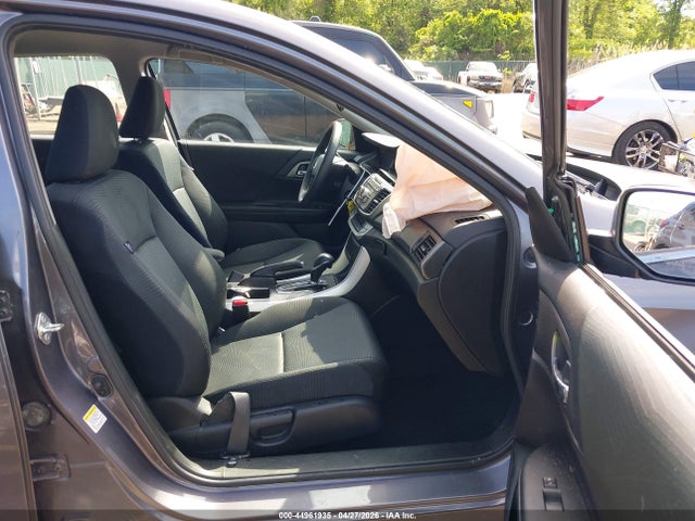 Продажа на аукционе авто 2015 Honda Accord Lx, vin: 1HGCR2F31FA161445, номер лота: 44961935