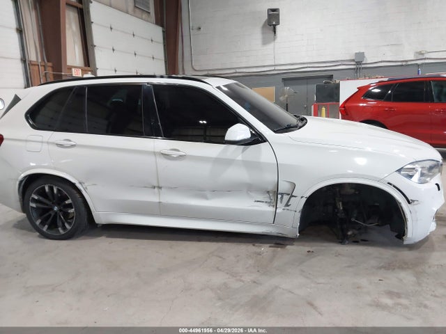 Продажа на аукционе авто 2015 Bmw X5 Xdrive35i, vin: 5UXKR0C57F0K63759, номер лота: 44961956