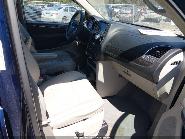 44961971 :رقم المزاد ، 2C4RC1CG9CR227615 vin ، 2012 Chrysler Town & Country Touring-l مزاد بيع