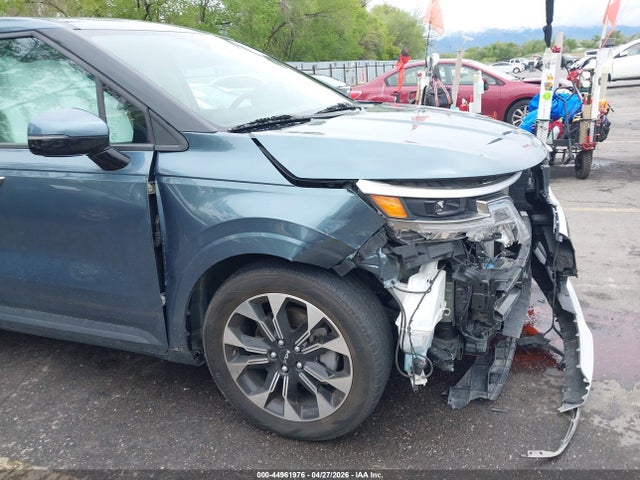 KNDNC5H34R6379443 KIA Carnival Mpv Ex