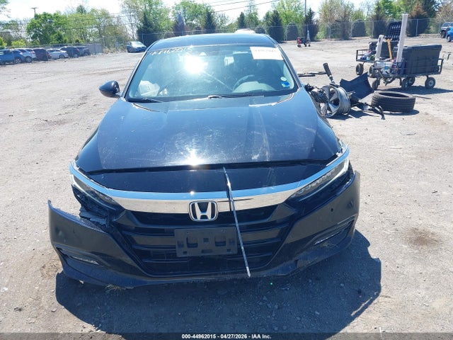 Продаж на аукціоні авто 2018 Honda Accord Touring, vin: 1HGCV1F99JA026250, номер лоту: 44962015
