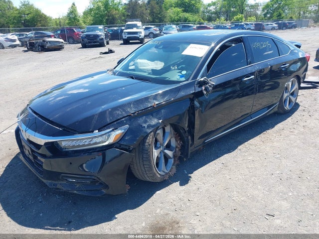 Продаж на аукціоні авто 2018 Honda Accord Touring, vin: 1HGCV1F99JA026250, номер лоту: 44962015
