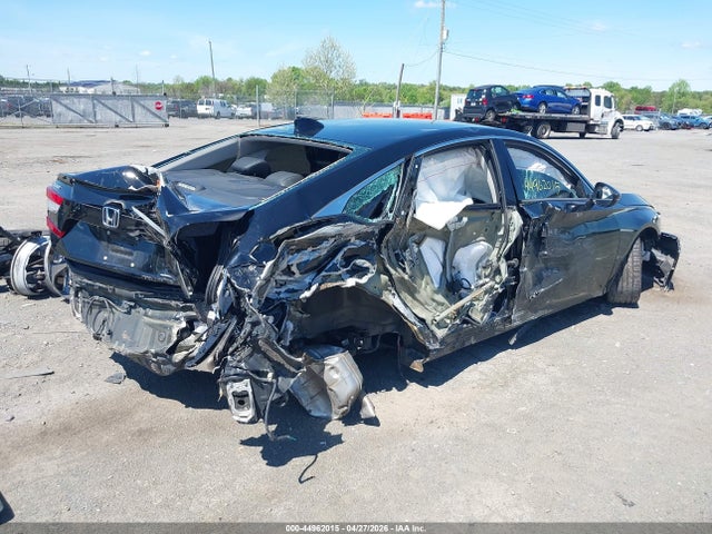 Продаж на аукціоні авто 2018 Honda Accord Touring, vin: 1HGCV1F99JA026250, номер лоту: 44962015