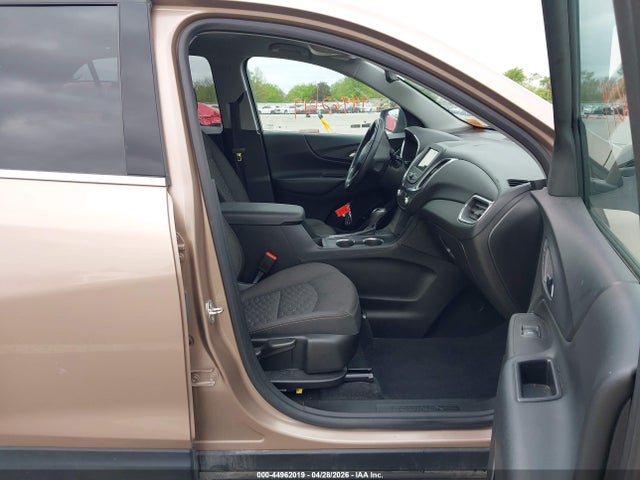 Aukcja sprzedaży 2019 Chevrolet Equinox Lt, vin: 2GNAXKEV3K6201747, numer aukcji: 44962019