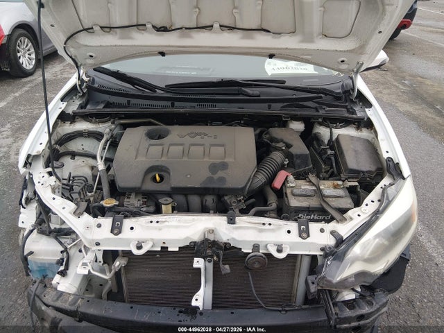 44962038 :رقم المزاد ، 2T1BURHE3FC435224 vin ، 2015 Toyota Corolla S Plus مزاد بيع