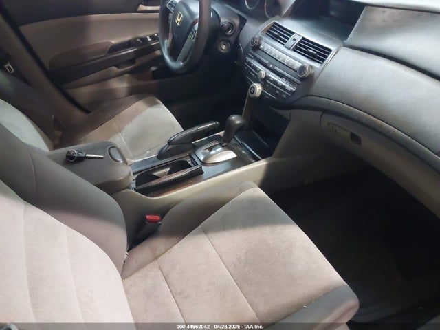 44962042 :رقم المزاد ، 1HGCP2F30AA163380 vin ، 2010 Honda Accord 2.4 Lx مزاد بيع