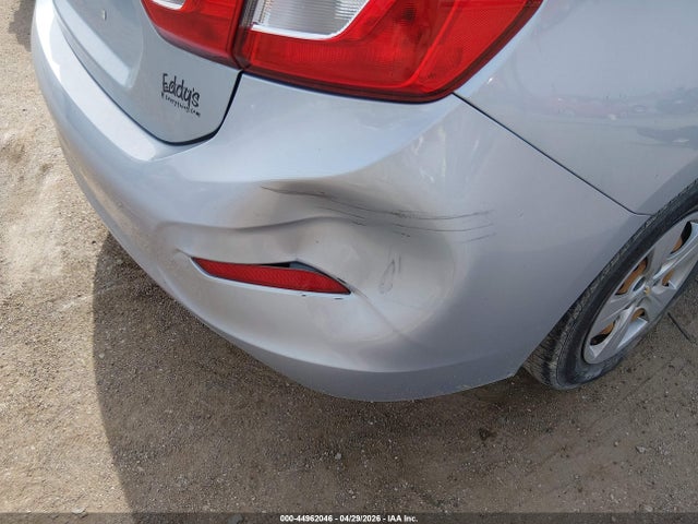Aukcja sprzedaży 2018 Chevrolet Cruze Ls Auto, vin: 1G1BC5SM9J7100659, numer aukcji: 44962046
