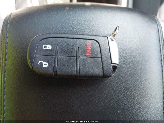 44962051 :رقم المزاد ، 1C4RJFAG9GC414390 vin ، 2016 Jeep Grand Cherokee Laredo مزاد بيع