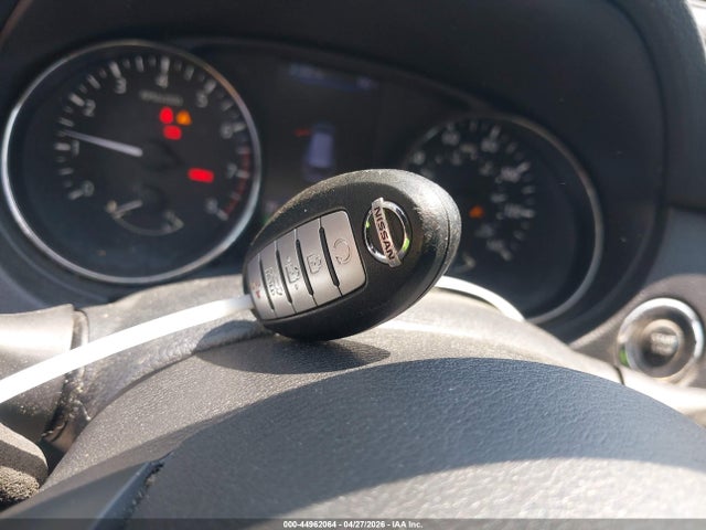 44962064 :رقم المزاد ، KNMAT2MT9JP546428 vin ، 2018 Nissan Rogue Sv مزاد بيع