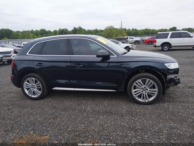 44962085 :رقم المزاد ، WA1BNAFY5J2103203 vin ، 2018 Audi Q5 2.0t Premium/2.0t Tech Premium مزاد بيع