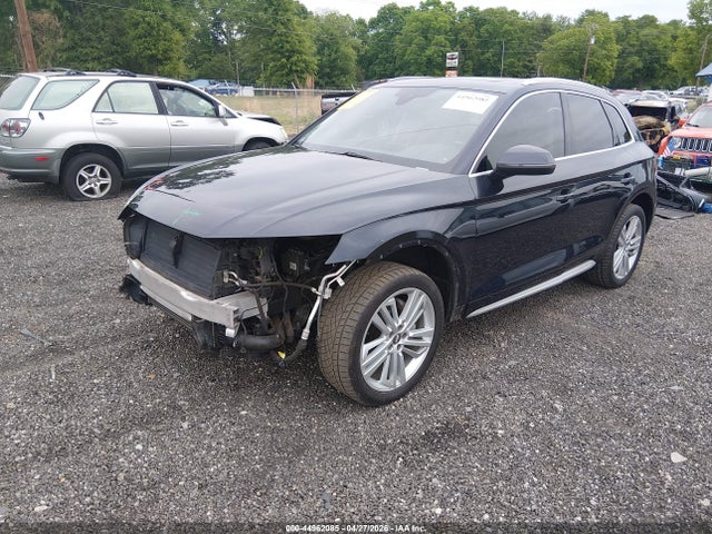 44962085 :رقم المزاد ، WA1BNAFY5J2103203 vin ، 2018 Audi Q5 2.0t Premium/2.0t Tech Premium مزاد بيع