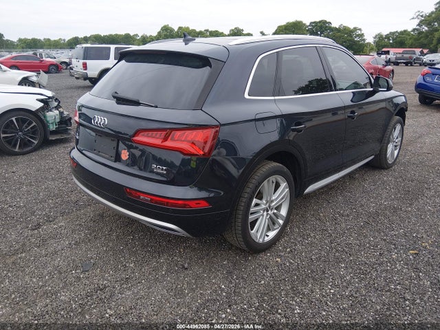 44962085 :رقم المزاد ، WA1BNAFY5J2103203 vin ، 2018 Audi Q5 2.0t Premium/2.0t Tech Premium مزاد بيع