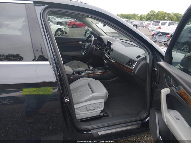 44962085 :رقم المزاد ، WA1BNAFY5J2103203 vin ، 2018 Audi Q5 2.0t Premium/2.0t Tech Premium مزاد بيع