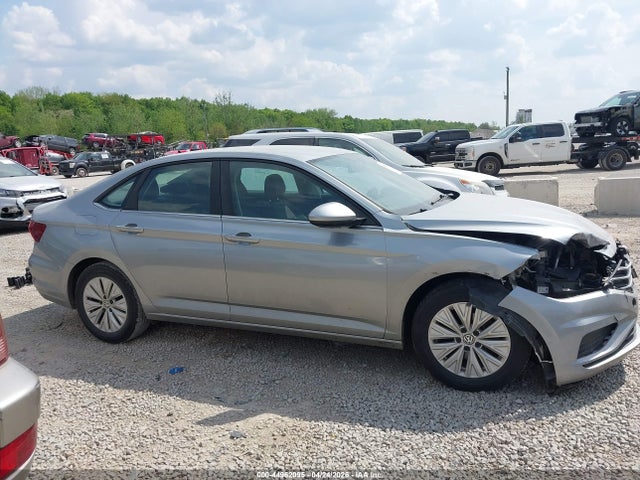 Aukcja sprzedaży 2019 Volkswagen Jetta 1.4t R-line/1.4t S/1.4t Se, vin: 3VWC57BU4KM206958, numer aukcji: 44962095